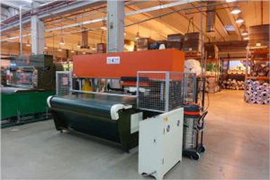 Prensa de troquelado de banda transportadora automática