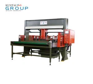 Máquina automática de troquelado con cabezal móvil